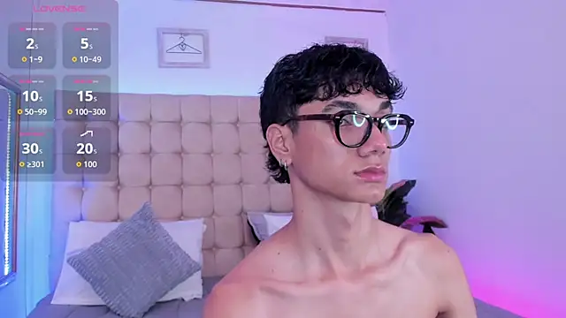 Phillicious   online show from 5, 11, 2025