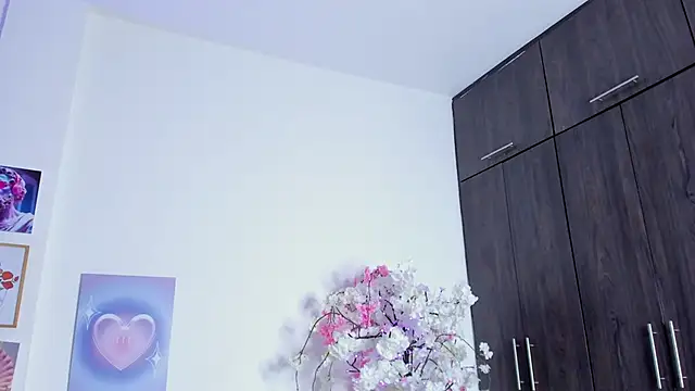 ashly pnik1 online show from 9, 10, 2025