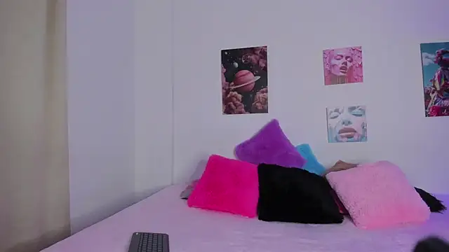 mia purplee online show from 5, 11, 2025