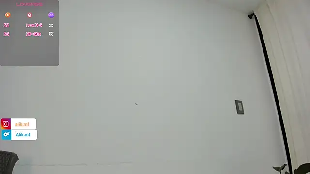 Snapshot of aliciakozlov chatting on 29, 10, 2025 aliciakozlov online show from 29, 10, 2025