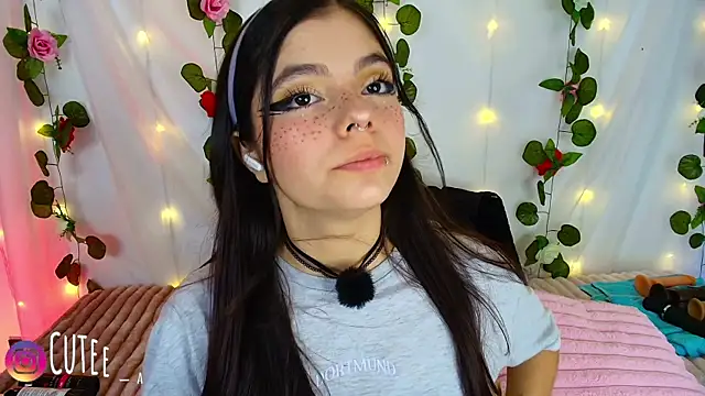 cutee andrea online show from 31, 10, 2025