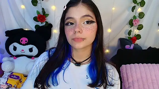 Snapshot of cutee_andrea chatting on 22, 4, 2026 cutee andrea online show from 22, 4, 2026