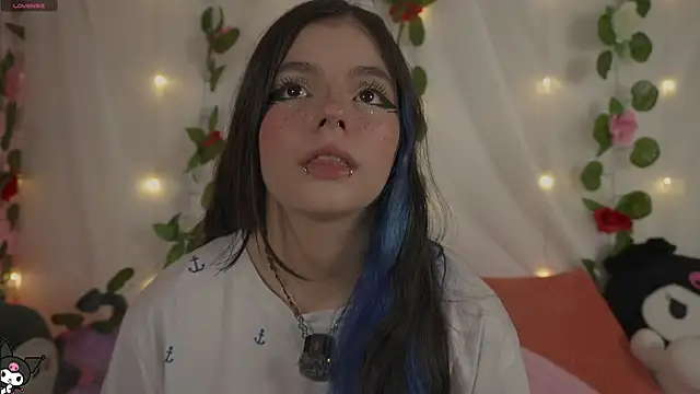 cutee andrea online show from 12, 7, 2026