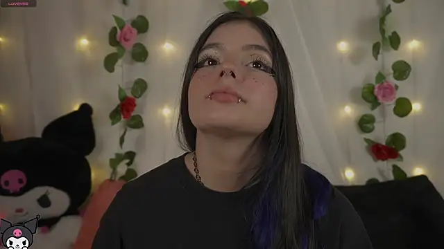 cutee andrea online show from 15, 7, 2026