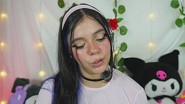 Snapshot of cutee_andrea chatting on 30, 5, 2026 cutee andrea online show from 30, 5, 2026