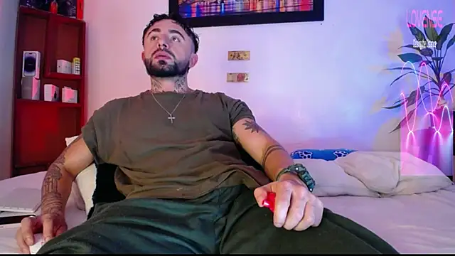 Edwardjonnes online show from 8, 4, 2026