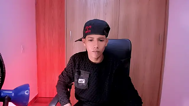 Toy boy777 online show from 14, 2, 2026