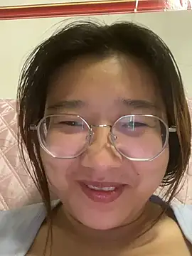 Snapshot of sisi-maiden chatting on 27, 3, 2026 sisi-maiden online show from 27, 3, 2026