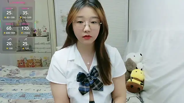 Snapshot of sisi-maiden chatting on 22, 12, 2025 sisi-maiden online show from 22, 12, 2025