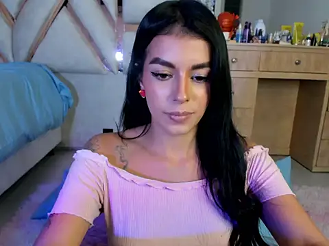 LuciaJhonnesBaby online show from 14, 1, 2026