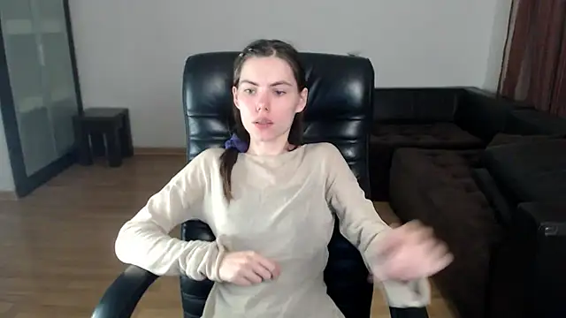 Snapshot of AmelieReve chatting on 15, 9, 2025 AmelieReve online show from 15, 9, 2025