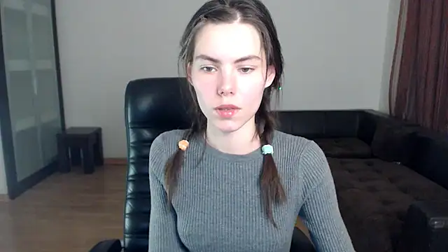 Snapshot of AmelieReve chatting on 29, 9, 2025 AmelieReve online show from 29, 9, 2025