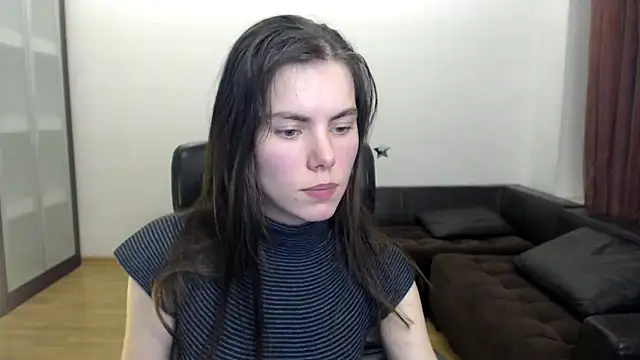 Snapshot of AmelieReve chatting on 4, 11, 2025 AmelieReve online show from 4, 11, 2025