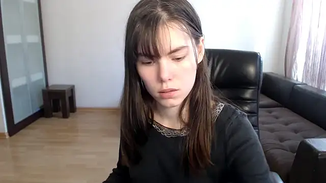 Snapshot of AmelieReve chatting on 31, 10, 2025 AmelieReve online show from 31, 10, 2025