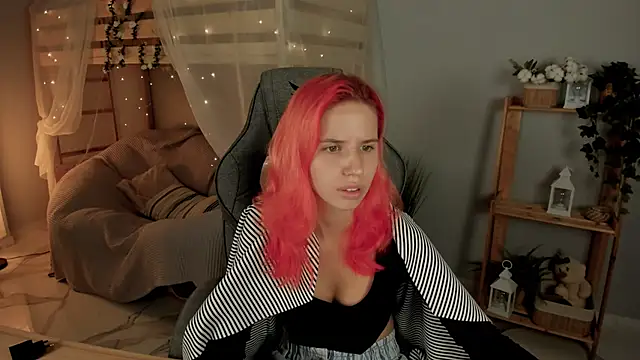 NitaNihil online show from 21, 10, 2025