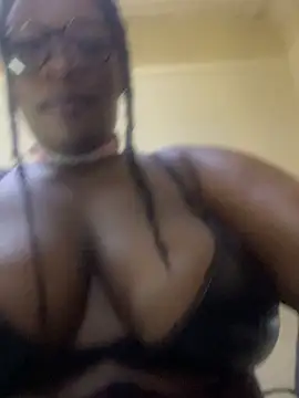 CurvyCocoxxx online show from 15, 5, 2026