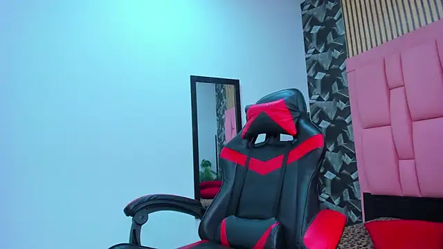 Snapshot of alice_rouusse chatting on 24, 10, 2025 alice rouusse online show from 24, 10, 2025