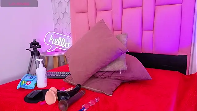 Snapshot of alice_rouusse chatting on 5, 2, 2026 alice rouusse online show from 5, 2, 2026