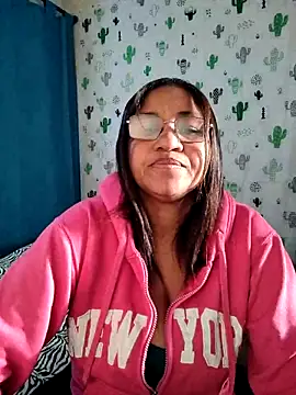 Avannay online show from 10, 9, 2025