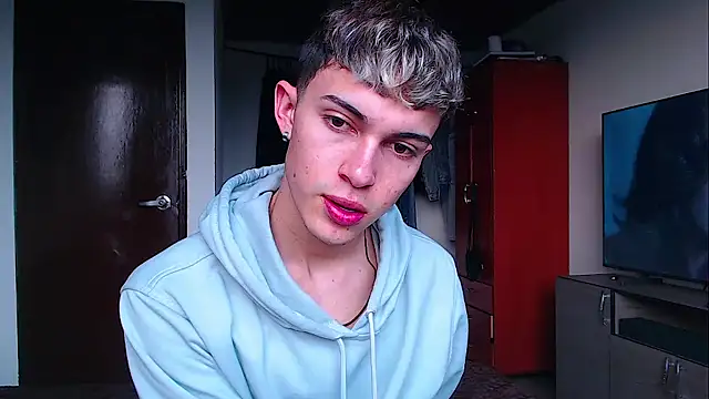 john vichenso online show from 15, 12, 2025