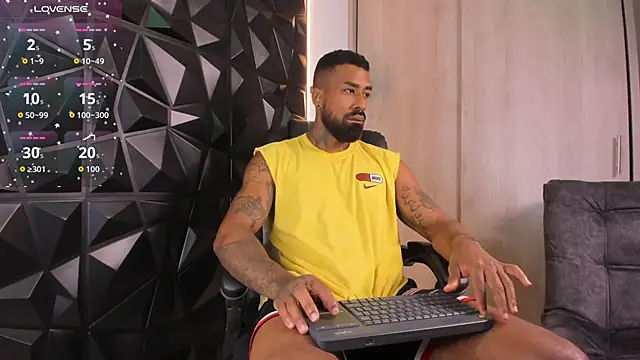 OstinDaniels online show from 7, 10, 2025