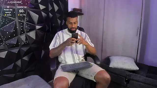 OstinDaniels online show from 12, 9, 2025