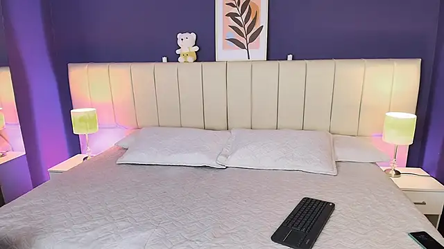 Shizuko  online show from 20, 12, 2025