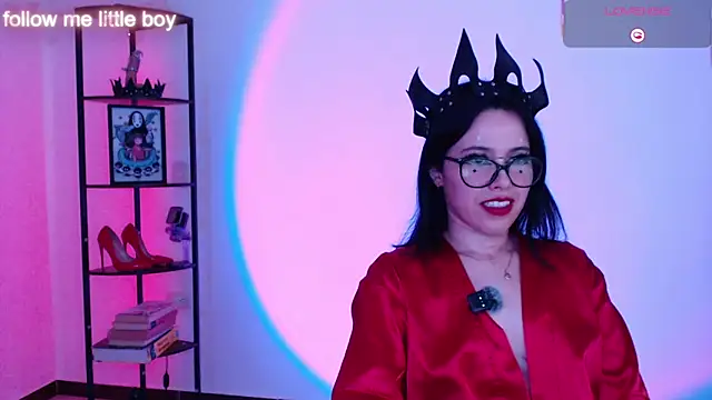 girldom online show from 15, 1, 2026