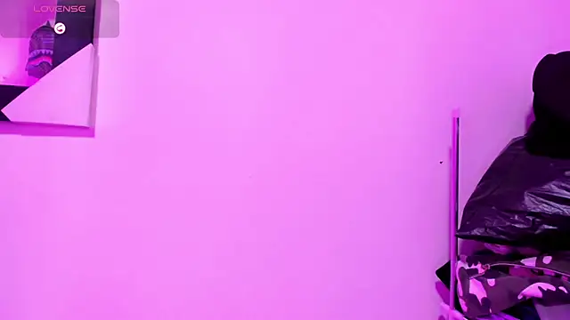 Britany montiel online show from 25, 5, 2026