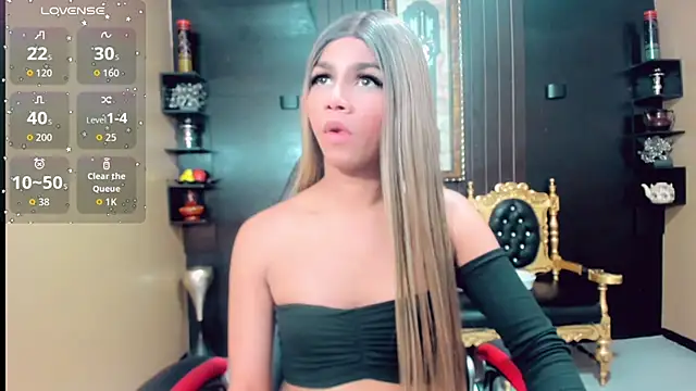 Britany montiel online show from 18, 11, 2025