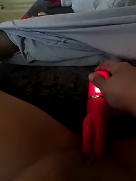 Snapshot of zeousseelphie chatting on 14, 9, 2025 zeousseelphie online show from 14, 9, 2025