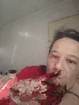 Snapshot of zeousseelphie chatting on 13, 10, 2025 zeousseelphie online show from 13, 10, 2025