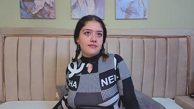 Niaa Stark online show from 4, 4, 2026