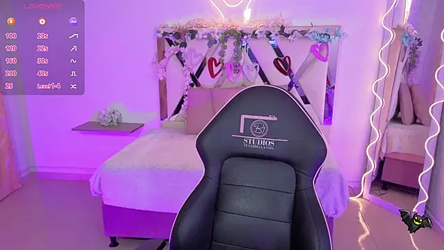 ZURY TAY online show from 29, 10, 2025