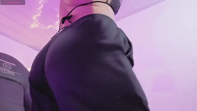 Snapshot of ZURY_TAY chatting on 31, 3, 2026 ZURY TAY online show from 31, 3, 2026