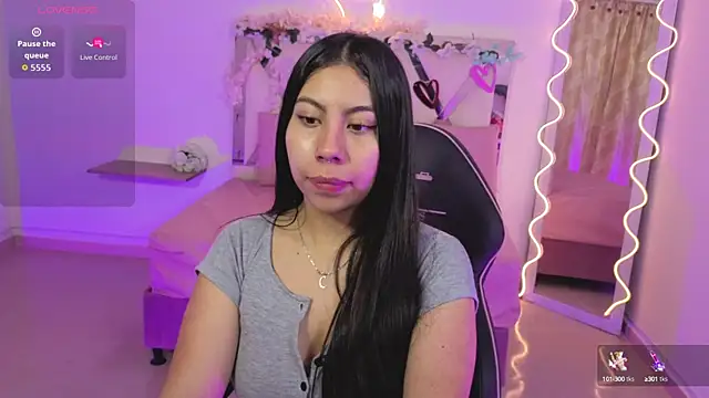 ZURY TAY online show from 29, 9, 2025