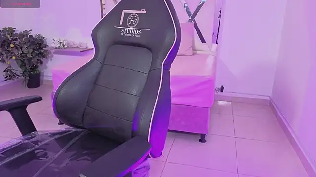 Snapshot of ZURY_TAY chatting on 21, 3, 2026 ZURY TAY online show from 21, 3, 2026