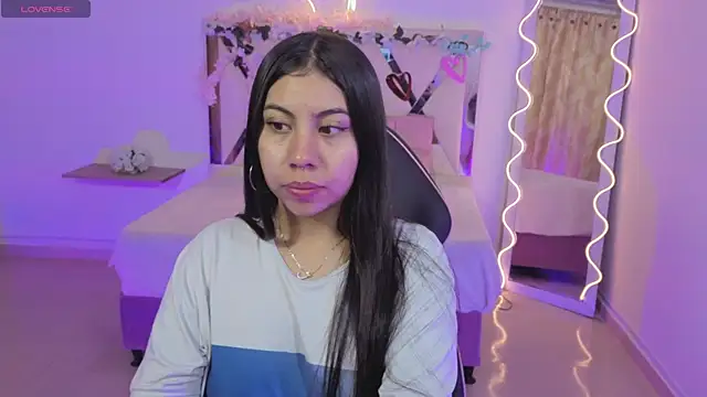 ZURY TAY online show from 16, 10, 2025