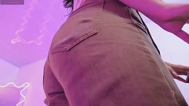 ZURY TAY online show from 27, 2, 2026