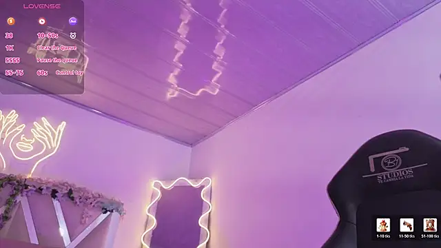 Snapshot of ZURY_TAY chatting on 11, 4, 2026 ZURY TAY online show from 11, 4, 2026