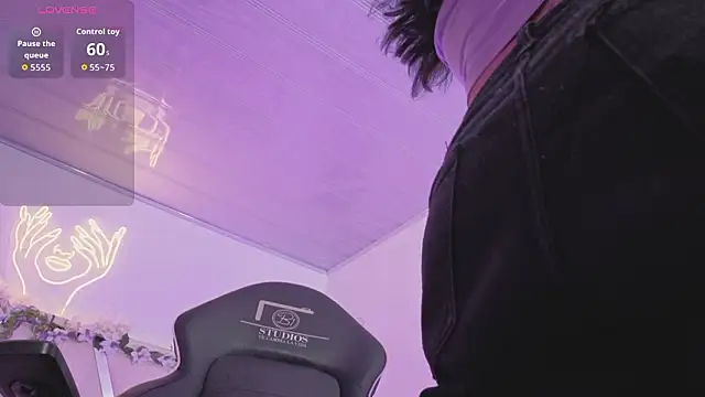 Snapshot of ZURY_TAY chatting on 6, 3, 2026 ZURY TAY online show from 6, 3, 2026