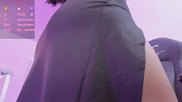 Snapshot of ZURY_TAY chatting on 1, 4, 2026 ZURY TAY online show from 1, 4, 2026