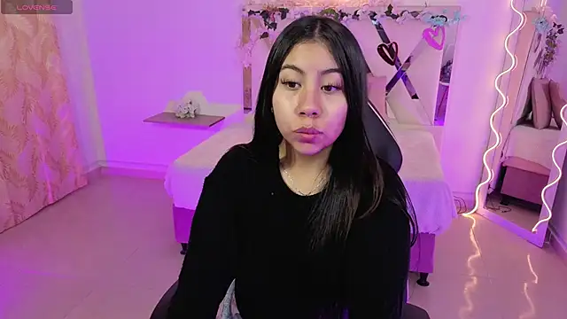 ZURY TAY online show from 28, 10, 2025