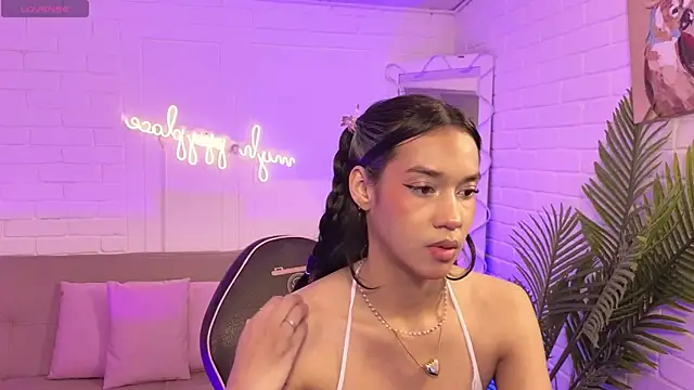 artemiss tay online show from 7, 11, 2025