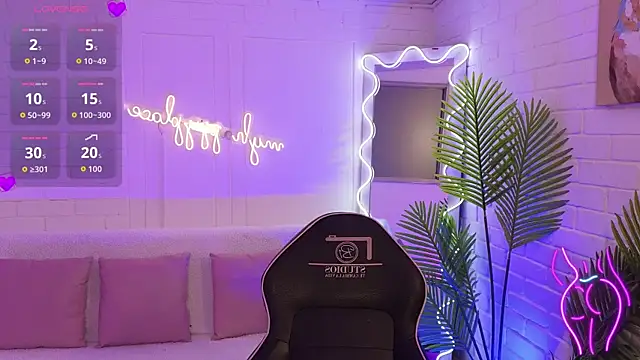 artemiss tay online show from 5, 11, 2025