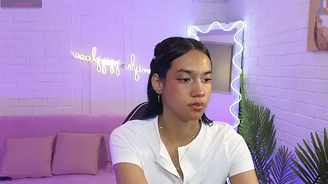 artemiss tay online show from 16, 9, 2025