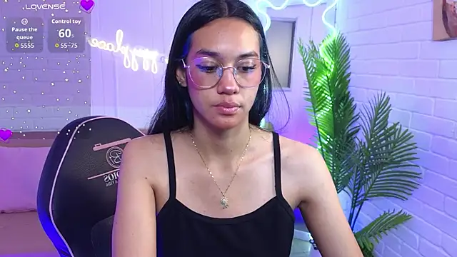 artemiss tay online show from 3, 10, 2025