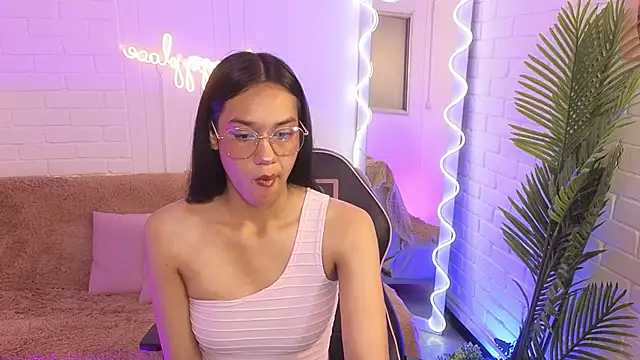 artemiss tay online show from 20, 9, 2025