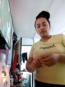 Lady 16 online show from 9, 11, 2025