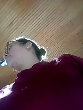 Lady 16 online show from 7, 11, 2025